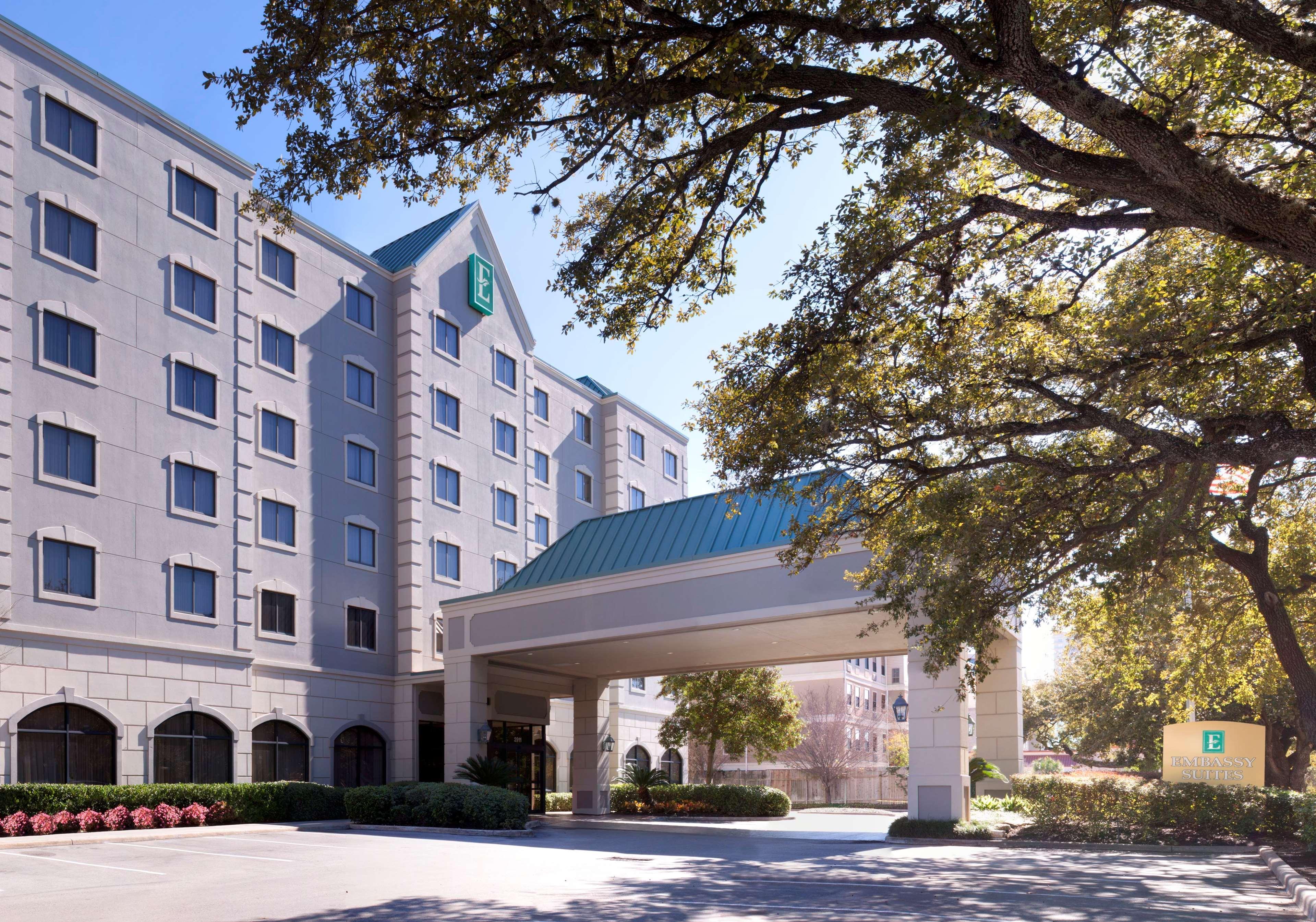 Embassy Suites By Hilton Houston Near The Galleria Dış mekan fotoğraf