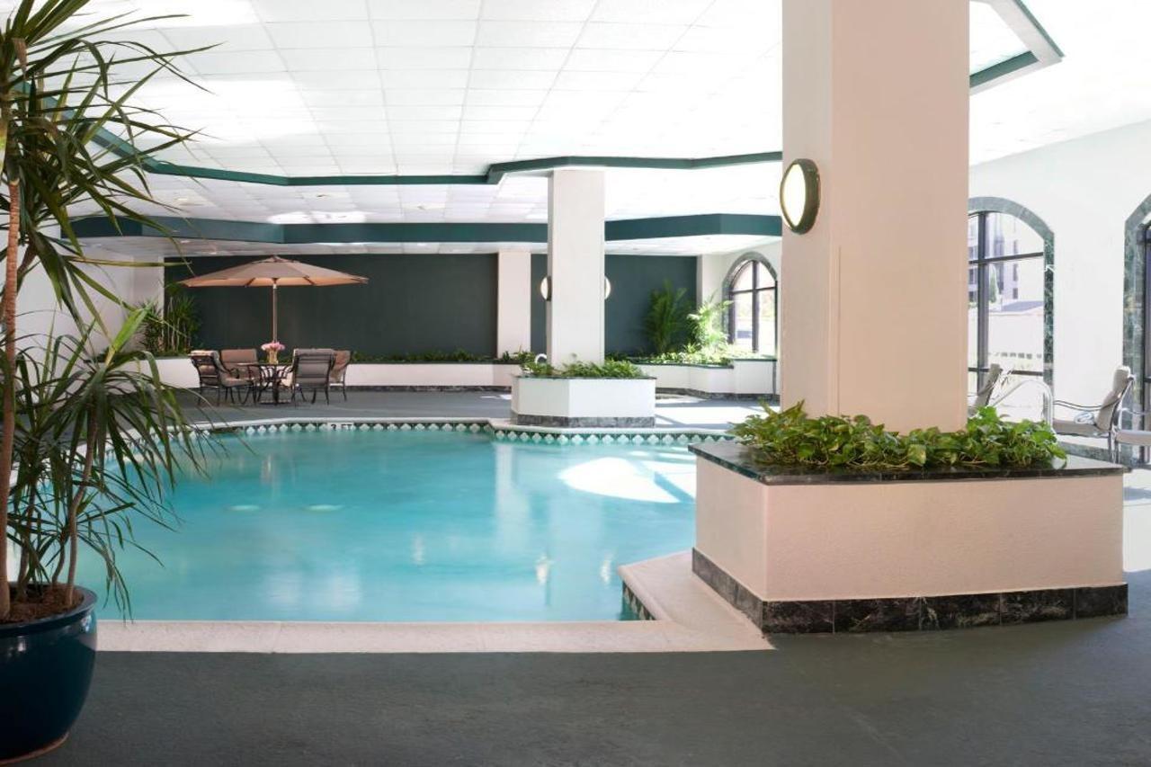 Embassy Suites By Hilton Houston Near The Galleria Dış mekan fotoğraf