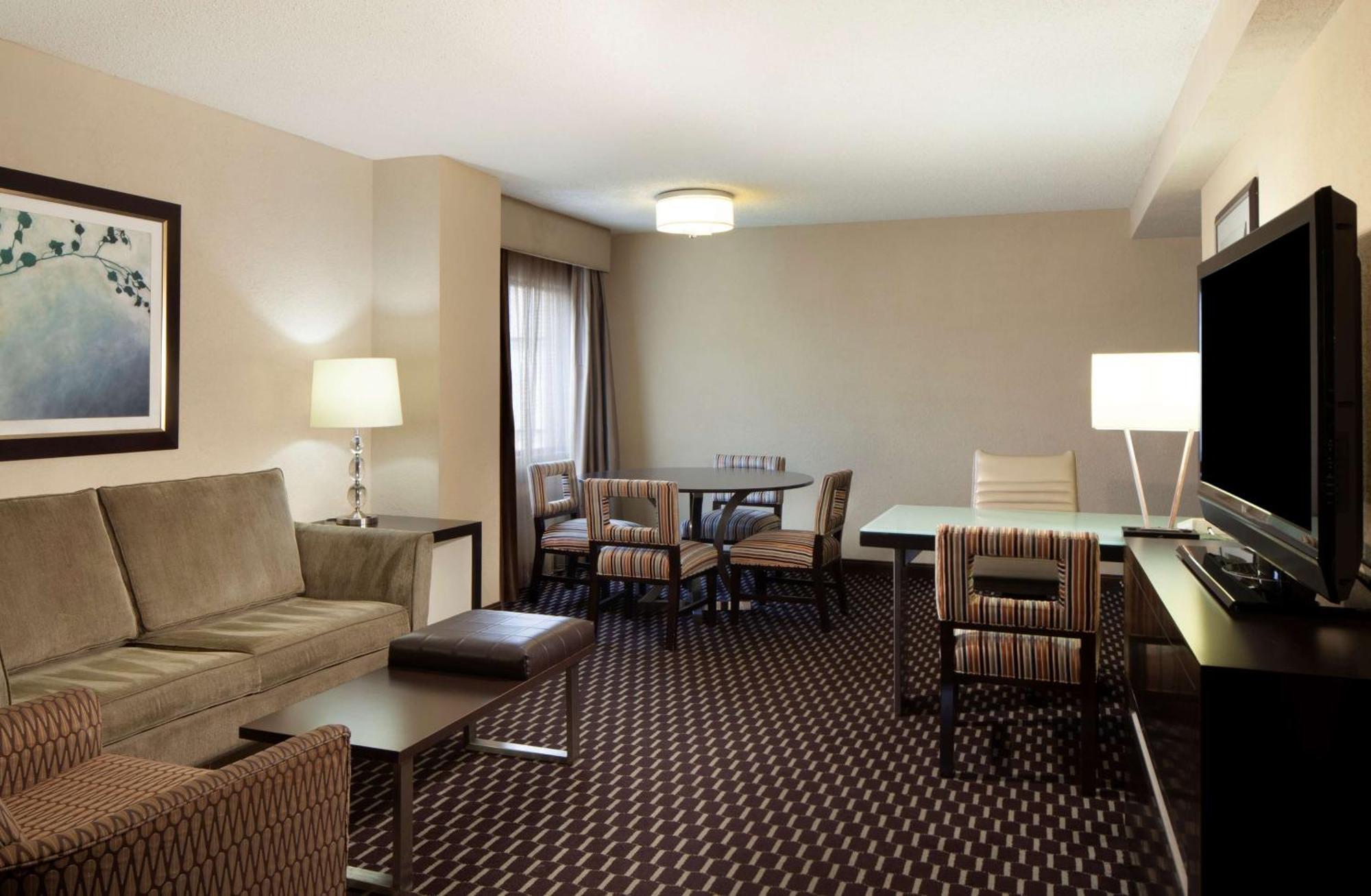 Embassy Suites By Hilton Houston Near The Galleria Dış mekan fotoğraf