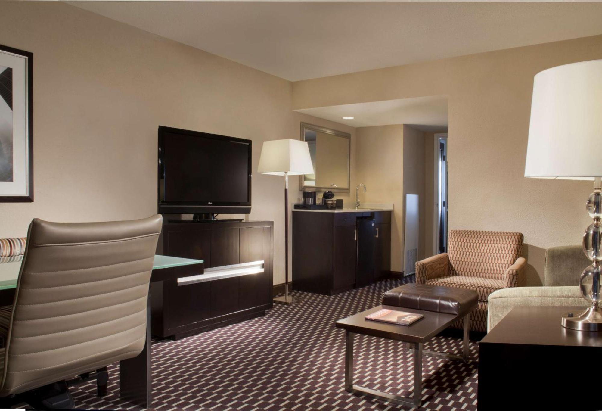 Embassy Suites By Hilton Houston Near The Galleria Dış mekan fotoğraf